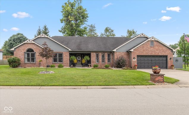 1150 Springfield Drive Avon, IN House Active - Photo 1 of 47. Opens carousel modal