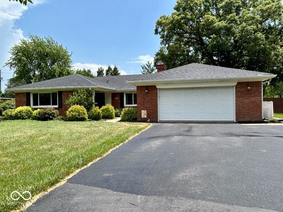 5651 E 72nd Street Indianapolis, IN House Active - Photo 1 of 25. Opens carousel modal