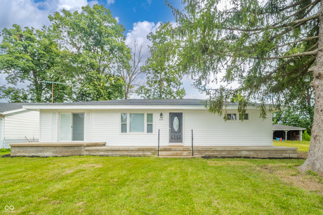 800 W Harvard Avenue Muncie, IN House Active - Photo 1 of 16. Opens carousel modal