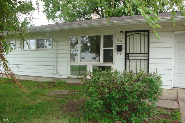 4620 Maren Drive Indianapolis, IN House Active - Photo 1 of 14. Opens carousel modal