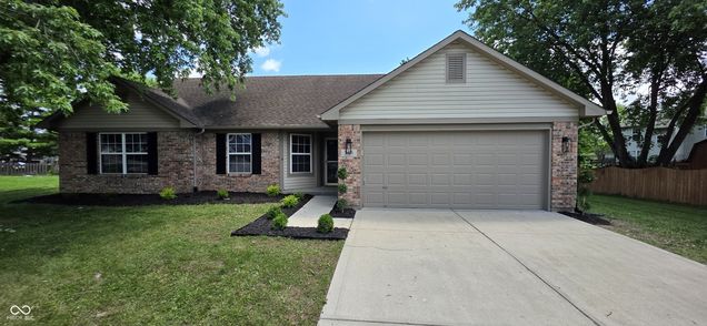 585 Eagles Nest Court Avon, IN House Active - Photo 1 of 54. Opens carousel modal
