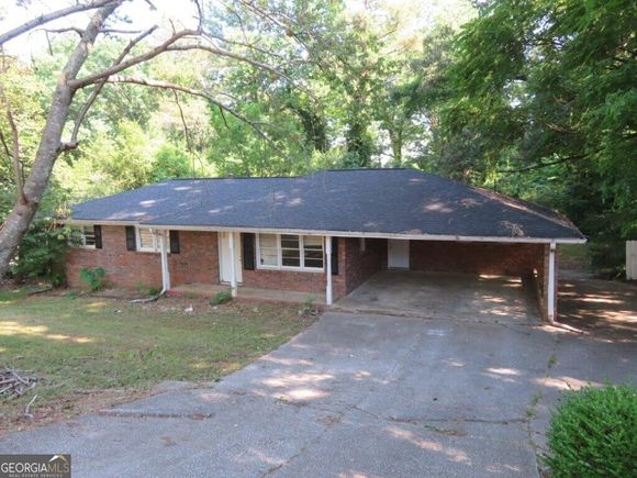 1142 Hembree Lane
