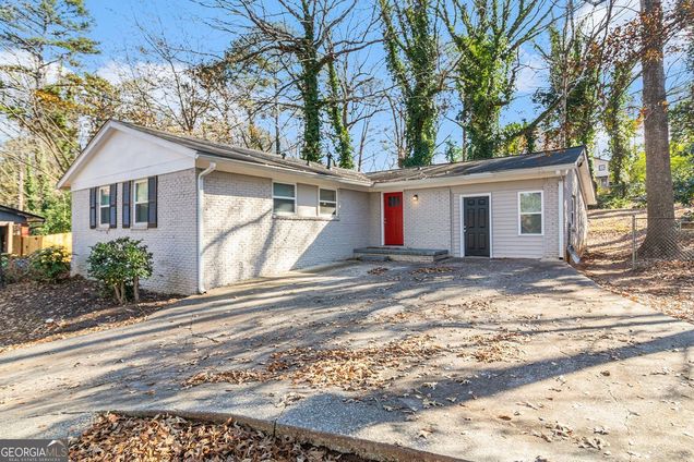 2307 Cresta Drive