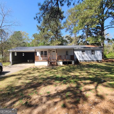 2563 Highway 81 E
