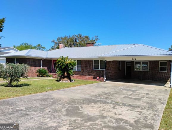 604 Fort King Georg Drive Darien, GA House Active - Photo 1 of 42. Opens carousel modal