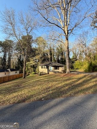 630 Hickory Trail SE Mableton, GA House Active - Photo 1 of 15. Opens carousel modal