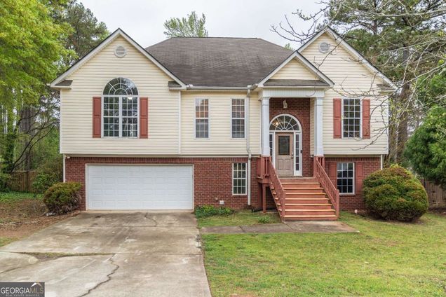 703 Paul Revere Drive Locust Grove, GA House Active - Photo 1 of 29. Opens carousel modal