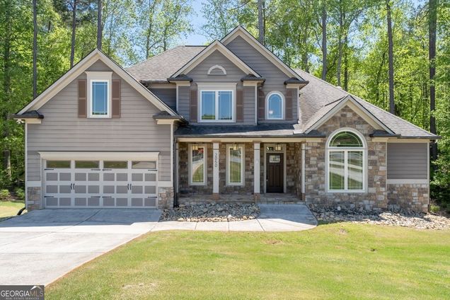 2050 Heritage Green Drive