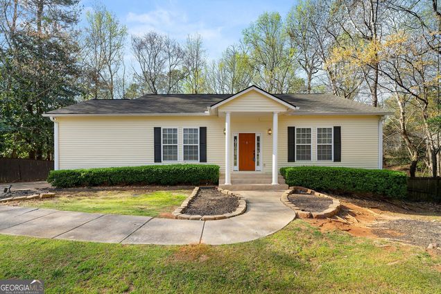 880 Melody Lane Unit A Roswell, GA House Active - Photo 1 of 25. Opens carousel modal