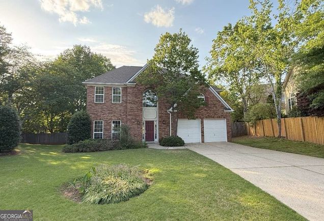 310 Bloomfield Court Roswell, GA House Active - Photo 1 of 39. Opens carousel modal