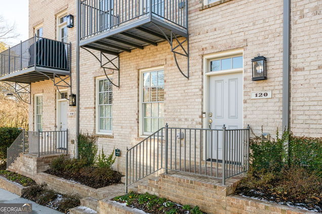 120 Clover Court