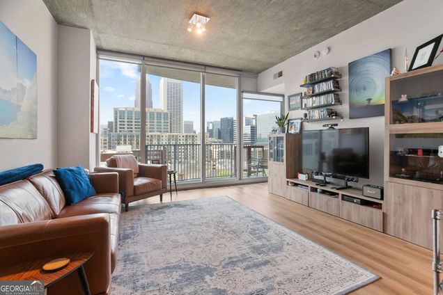 860 Peachtree Street NE Unit 904