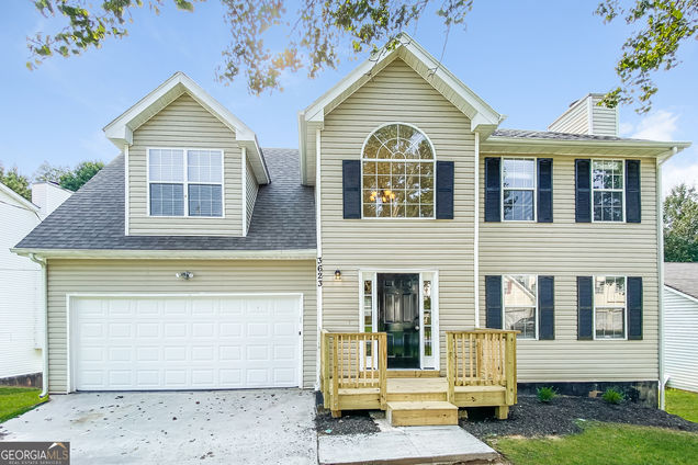 3623 Salem Hills Drive Lithonia, GA House Active - Photo 1 of 17. Opens carousel modal