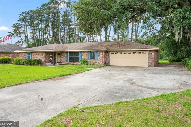 107 Pine Grove Drive
