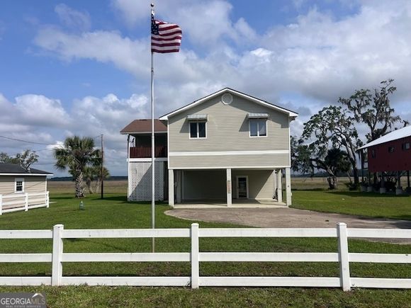 215 Circle Drive