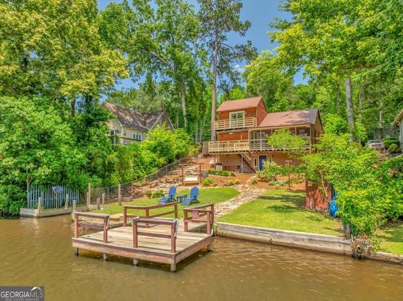 815 Will Scarlet Way