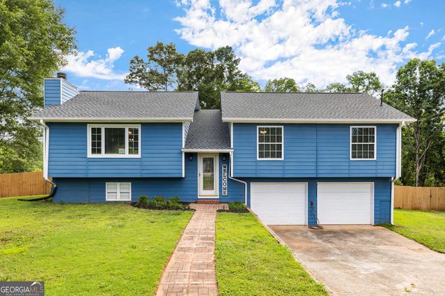 319 Hill Crest Circle Woodstock, GA House Active - Photo 1 of 48. Opens carousel modal