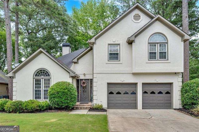 3473 Whisperwood Court NW