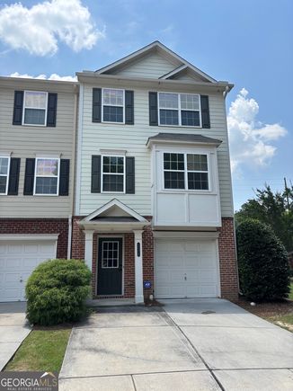 6798 Blackstone Place Unit 12