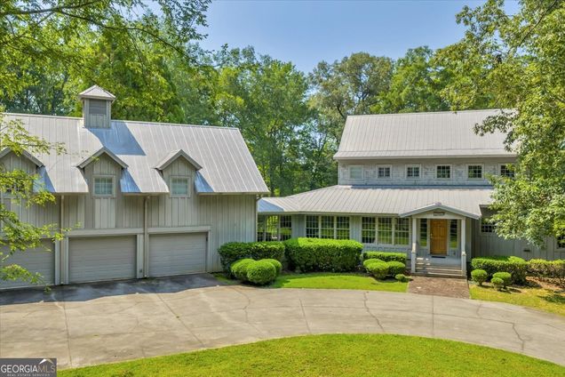 322 Riverbend Court