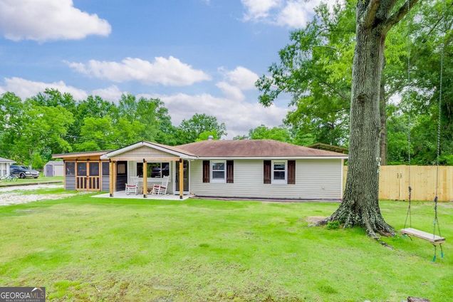 206 Ash Street Bloomingdale, GA House Active - Photo 1 of 39. Opens carousel modal