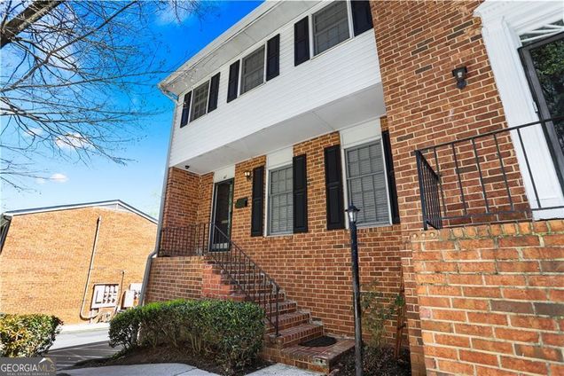 6520 Roswell Road Unit 47