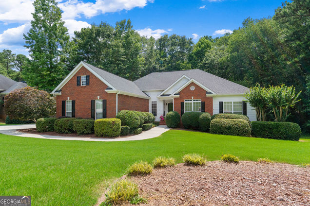 3761 Mason Ridge Drive Drive Winston, GA House Active - Photo 1 of 51. Opens carousel modal
