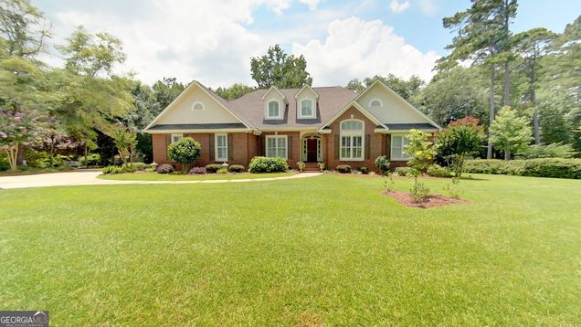 114 Stratford Way