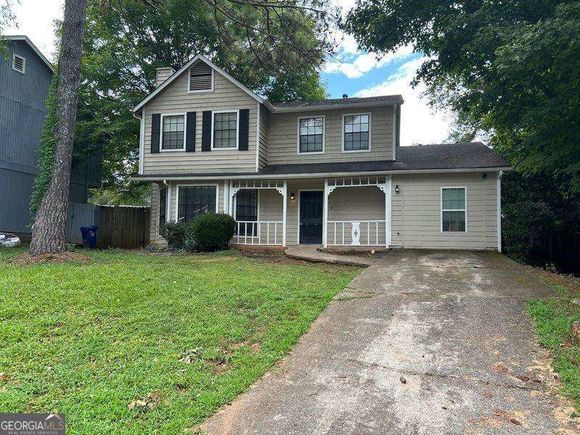 939 Lake Drive Court
