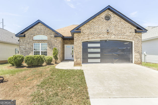 104 Crossing Place