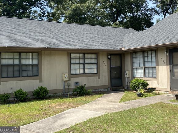 506 Tallulah Trail