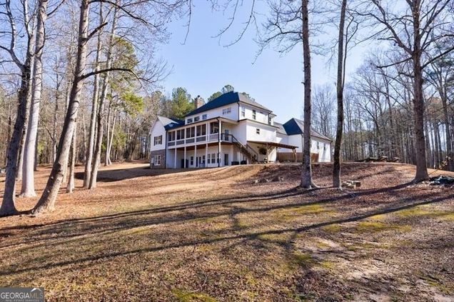3055a Spring Hill Drive