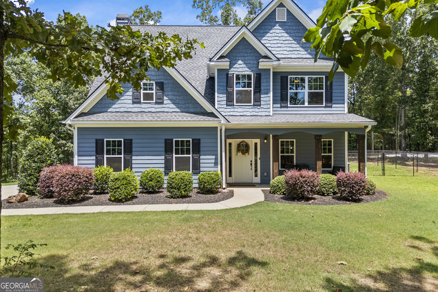 211 Blackthorn Road
