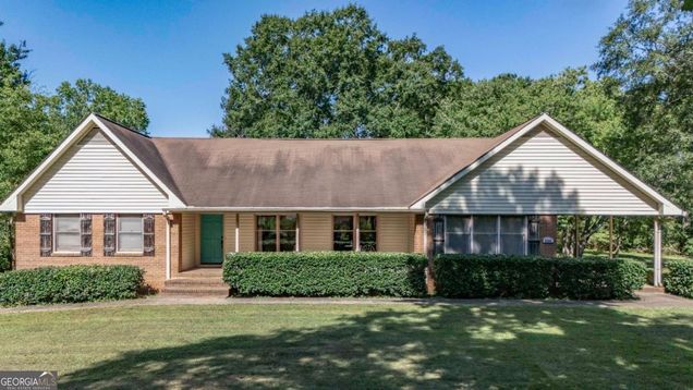 5586 Cave Springs Road