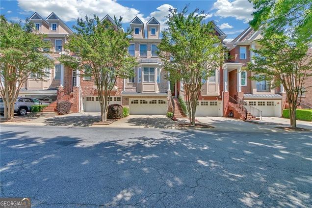 1037 Emory Parc Place