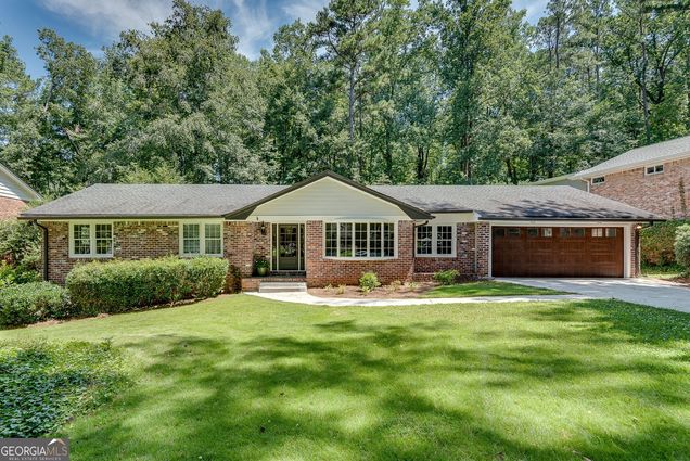 2284 Fairoaks Road