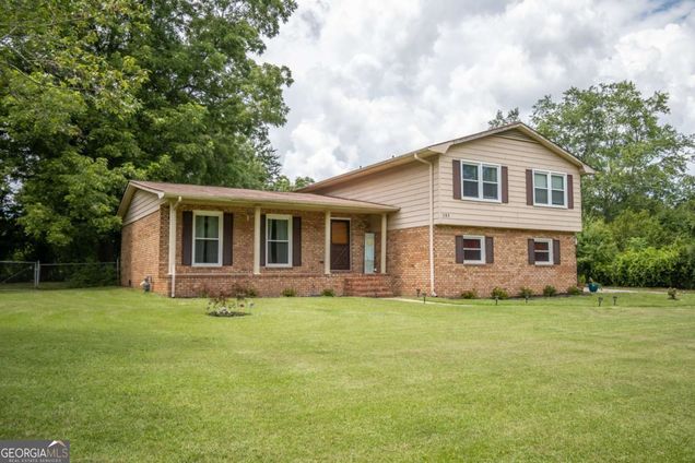 185 Fairway Circle