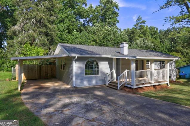 3264 Spring Drive Atlanta, GA House Active - Photo 1 of 25. Opens carousel modal