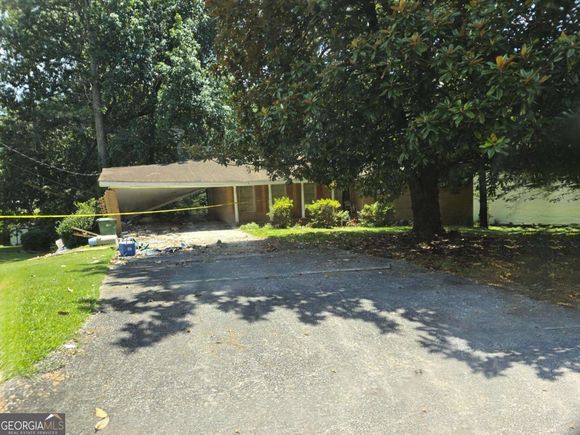 2600 Lisa Drive SW