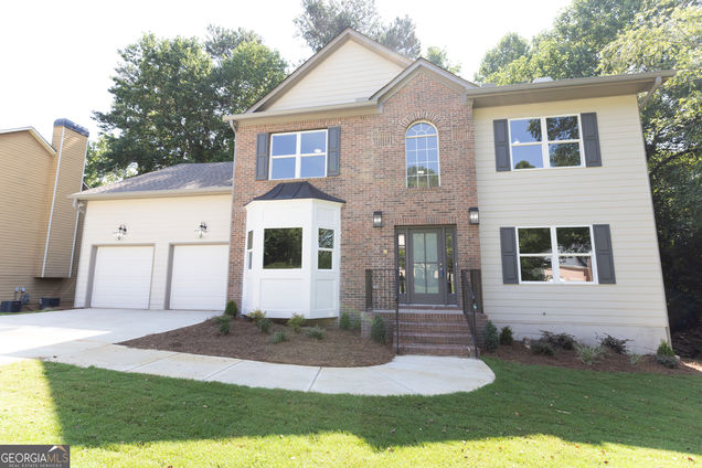 645 Legend Court SW