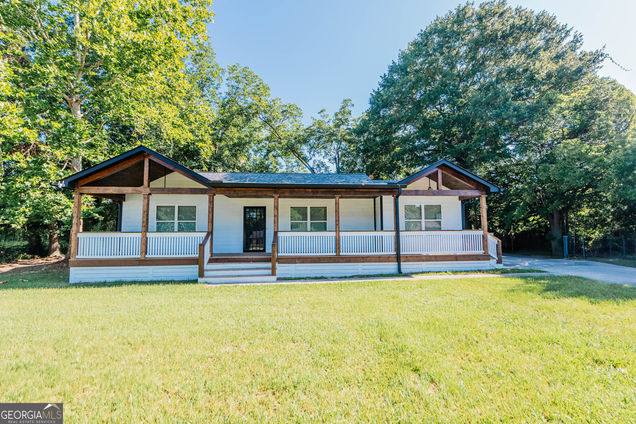 2521 Rocky Creek Road Macon, GA House Active - Photo 1 of 33. Opens carousel modal
