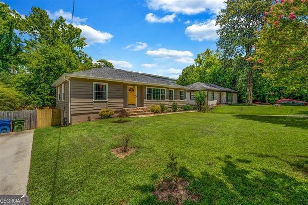 1008 Lindridge Drive NE