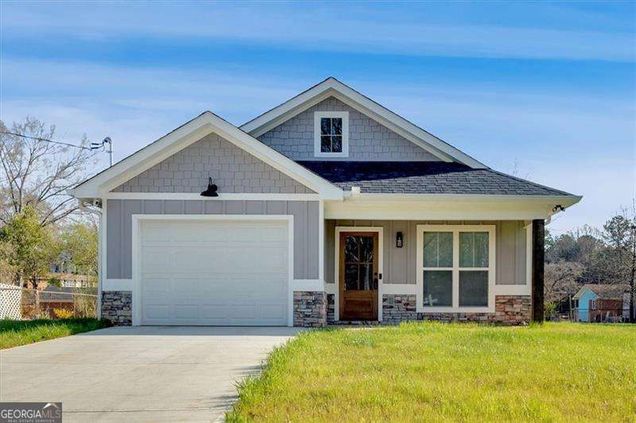 149 Irwin Street Cedartown, GA House Active - Photo 1 of 32. Opens carousel modal