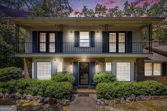 1 Westlyn Place