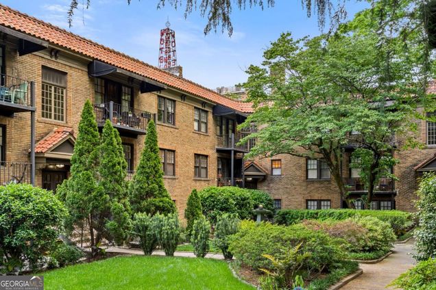677 Somerset Terrace NE Unit C6 Atlanta, GA Condo Active - Photo 1 of 35. Opens carousel modal