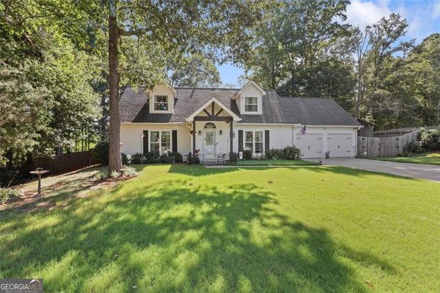 895 Perrin Springs Lawrenceville, GA House Active - Photo 1 of 40. Opens carousel modal