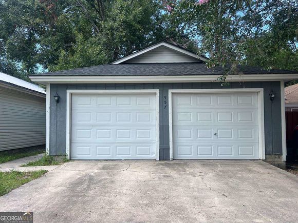 957 Mcafina Trail