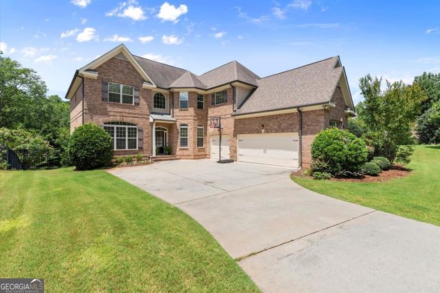 1533 Murdock Road Marietta, GA House Active - Photo 1 of 57. Opens carousel modal