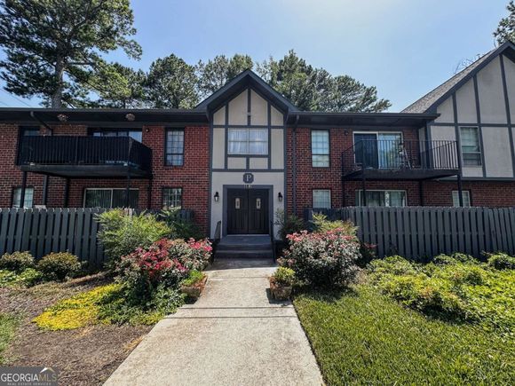 6851 Roswell Rd Unit P3 Atlanta, GA Condo Active - Photo 1 of 21. Opens carousel modal
