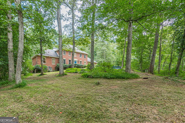 5690 Highway 166